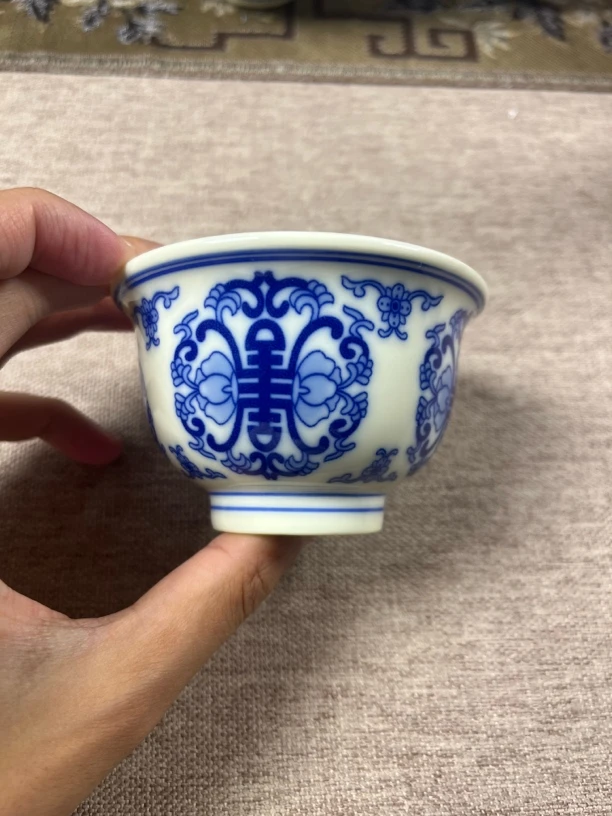 景德镇陶瓷黄稀土手工青花釉下彩寿字纹压手杯主人杯陶瓷杯