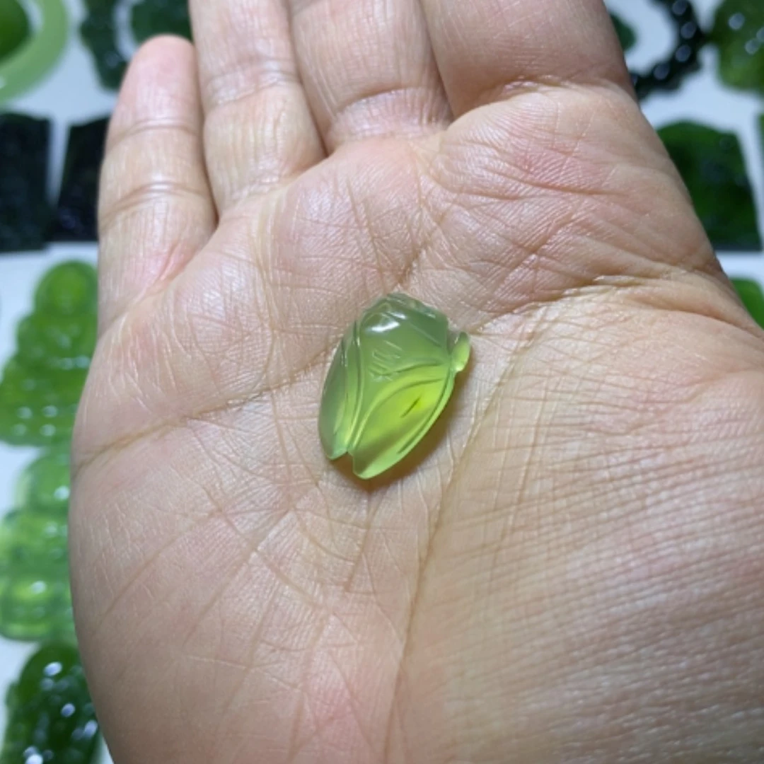 【闪购商品】未镶嵌蛇纹石玉颈饰