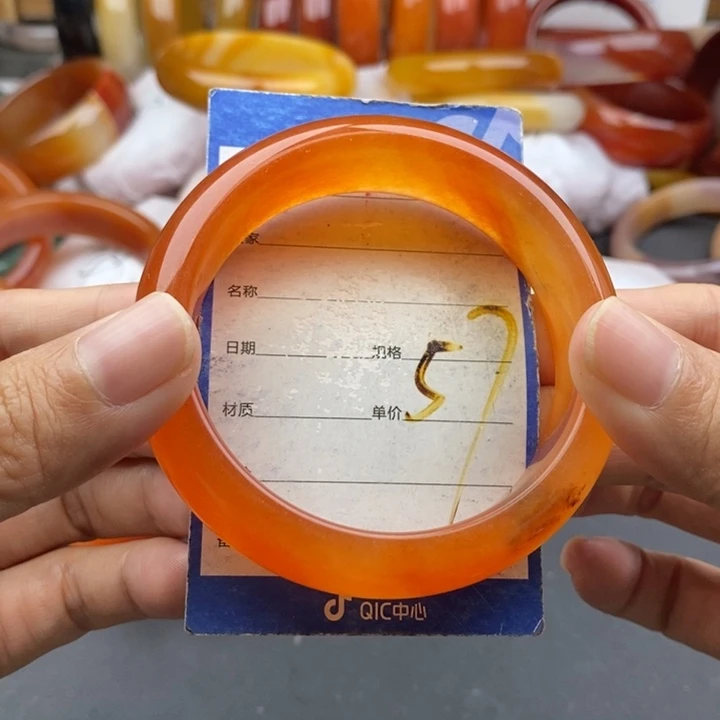 石英质玉未镶嵌手镯