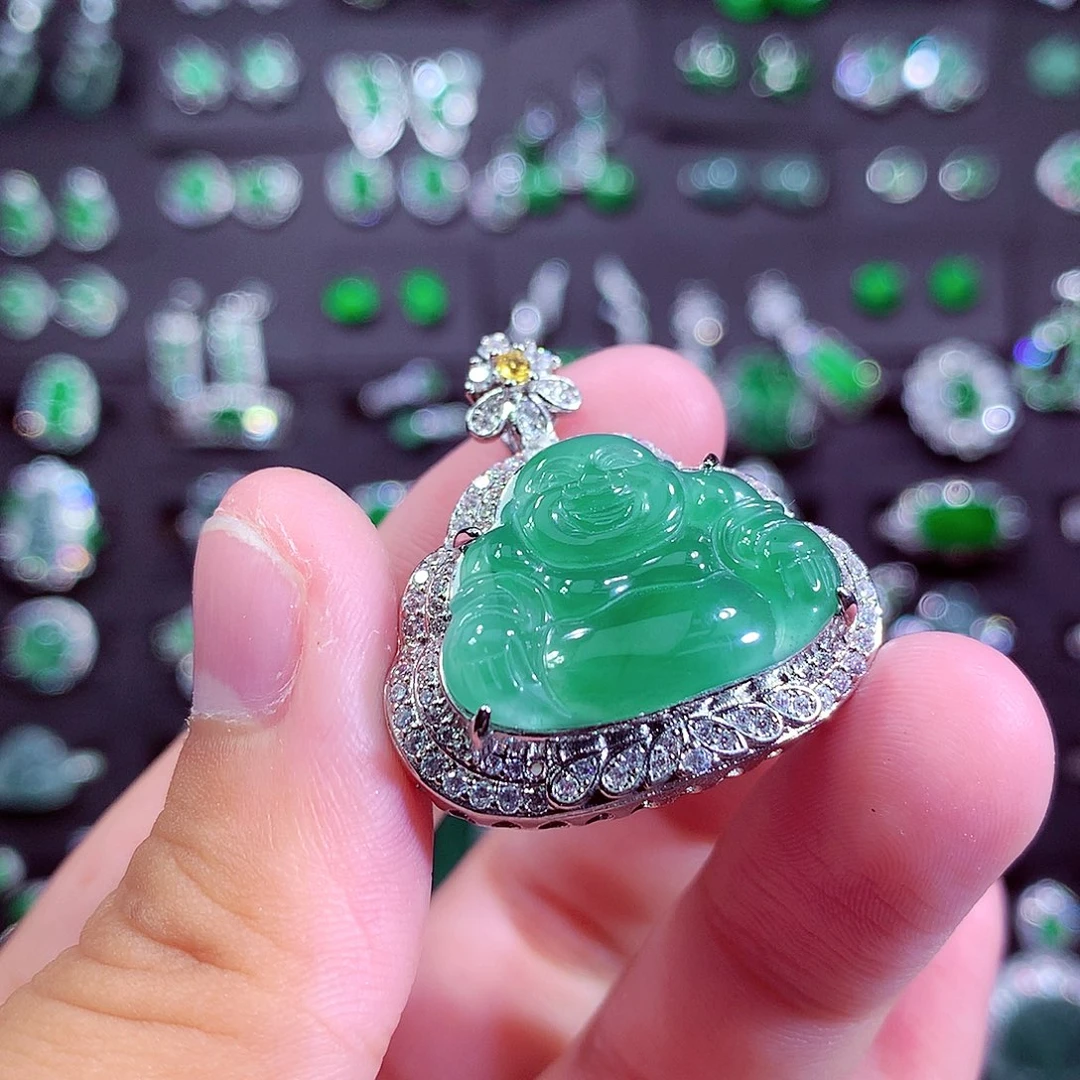 颈饰未镶嵌翡翠天然