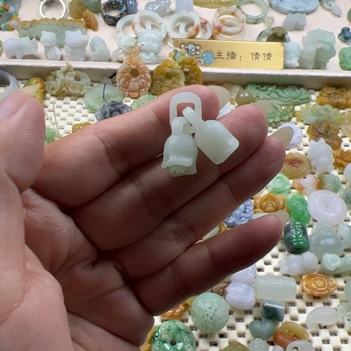 定制翡翠未镶嵌翡翠