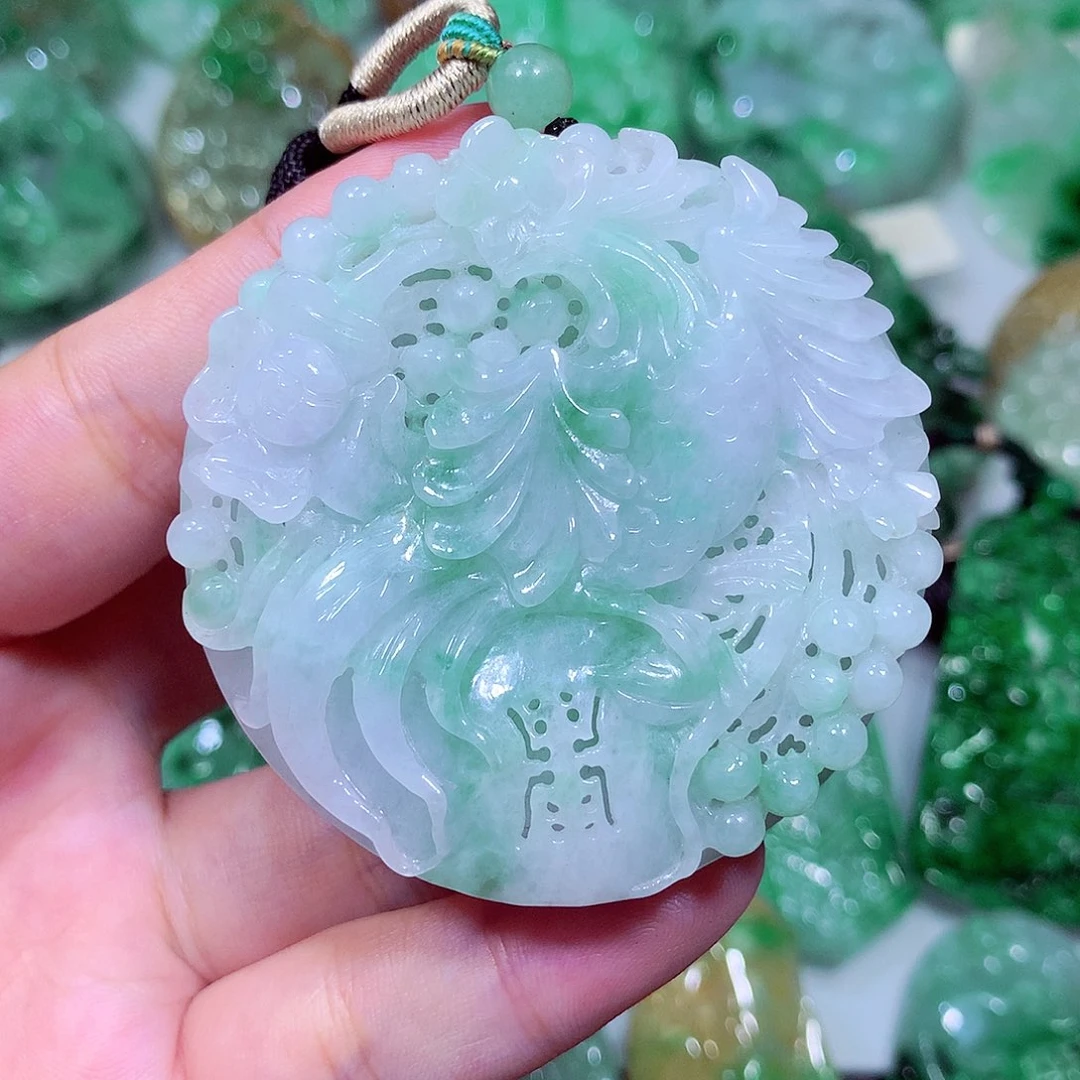 吊坠(不含链)未镶嵌翡翠