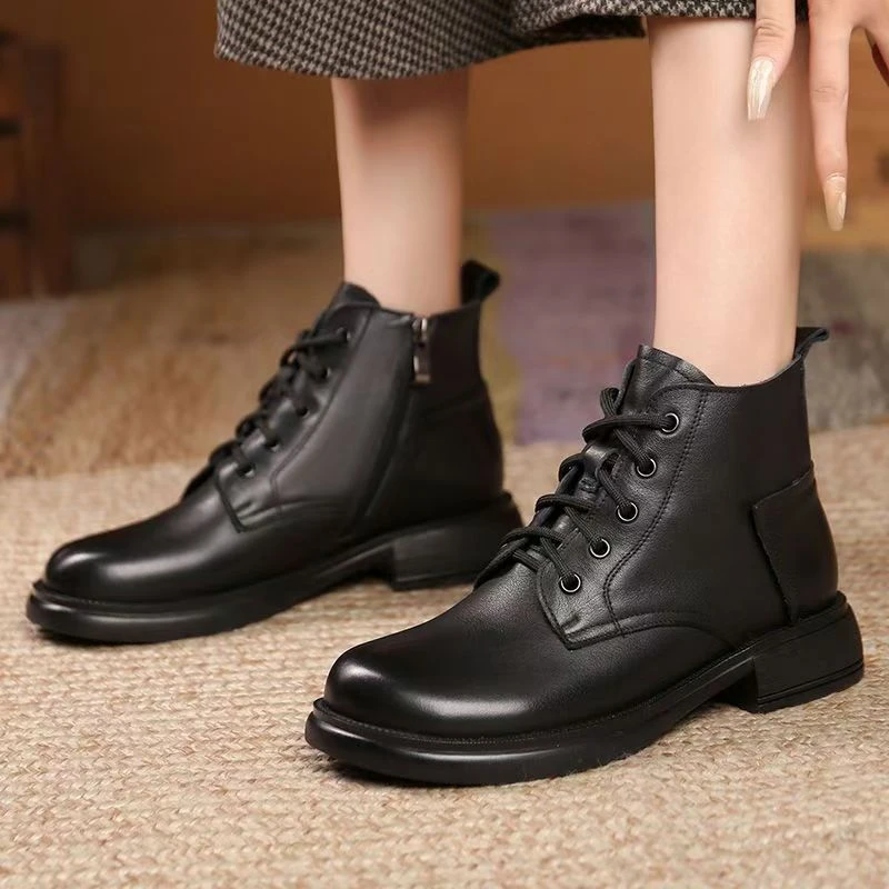 A54清仓冬季妈妈鞋中老年皮鞋中年女鞋老人冬鞋短靴