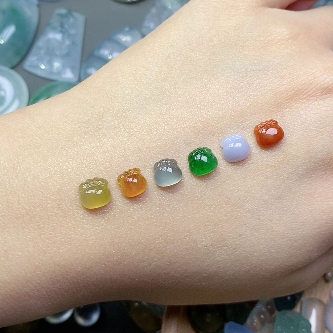 定制翡翠未镶嵌翡翠