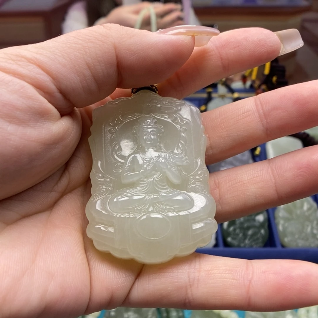 和田玉颈饰未镶嵌灰***谱