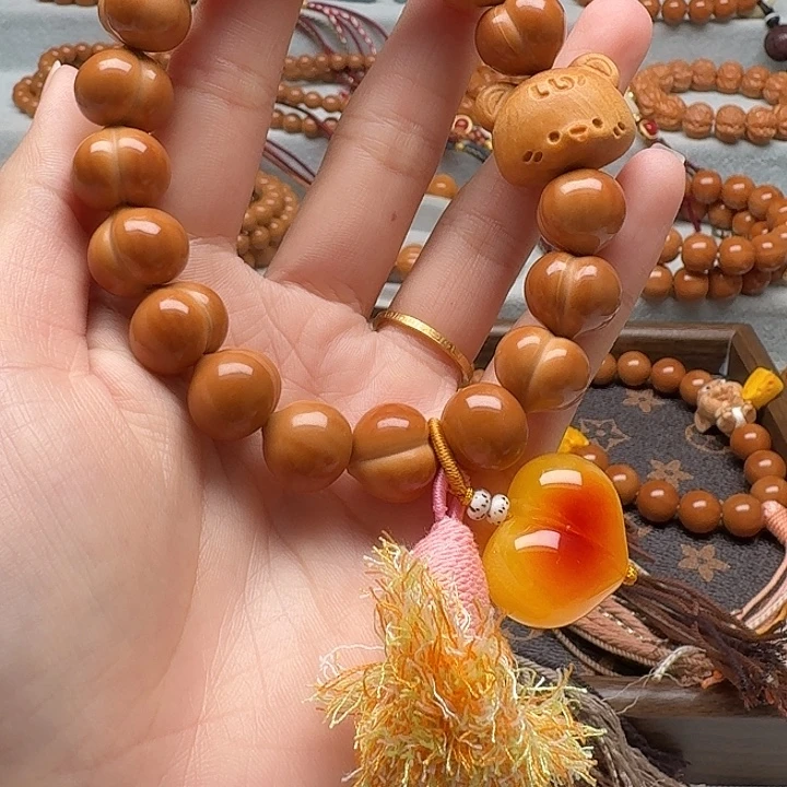 吊坠猴头核桃14+屁桃手持