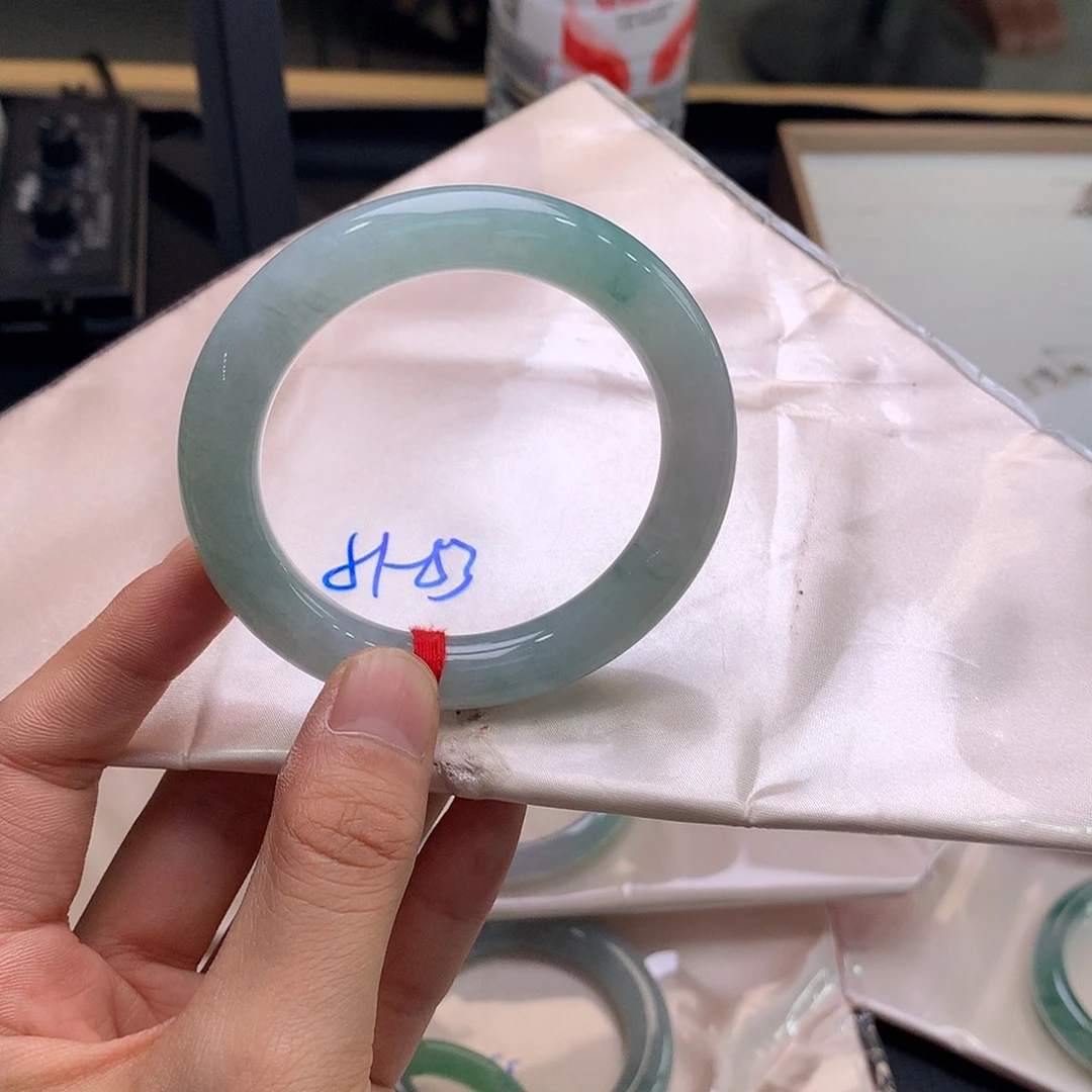 翡翠未镶嵌手镯翡翠