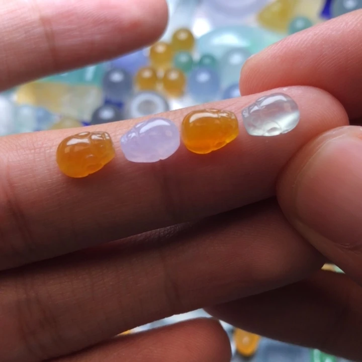 未镶嵌定制翡翠挂件