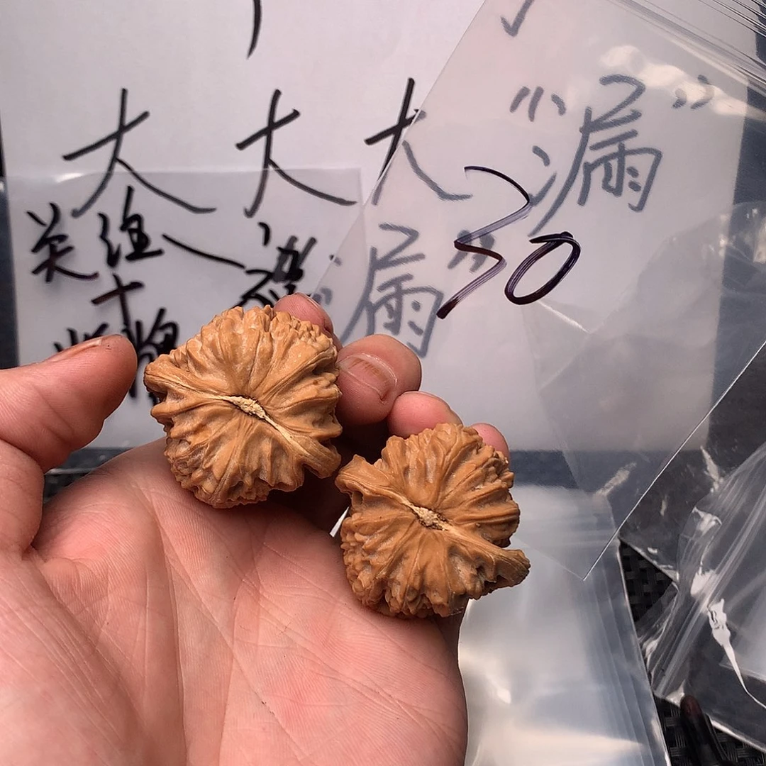 文玩核桃把件22222222222