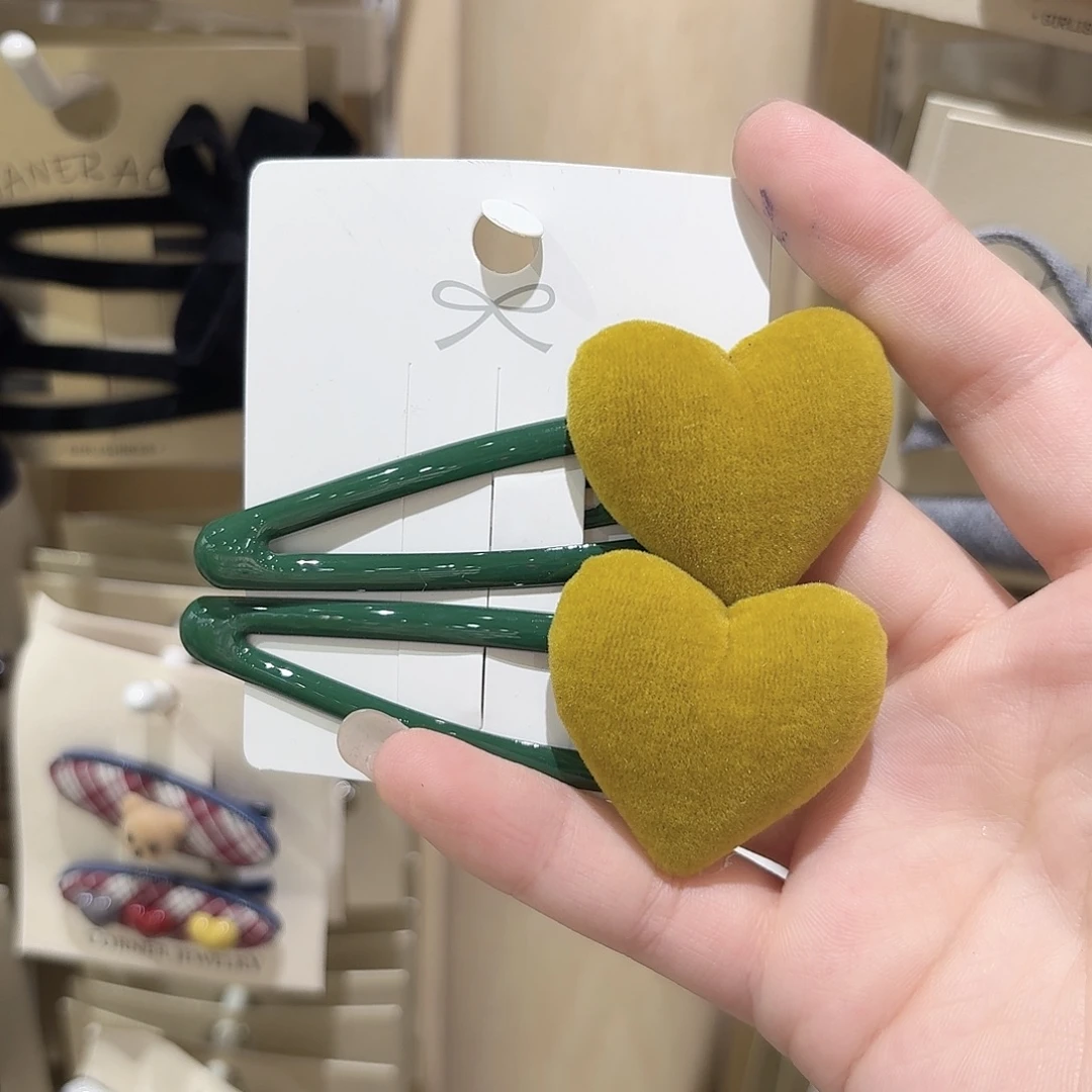 非金属亚克力黄色丝绒爱心拜拜