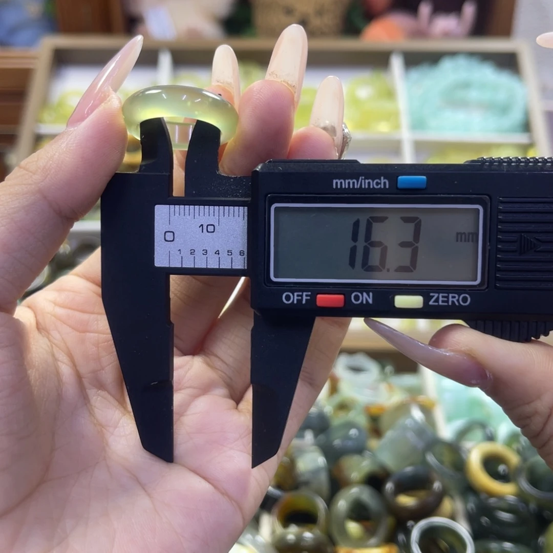 蛇纹石玉未镶嵌手镯27