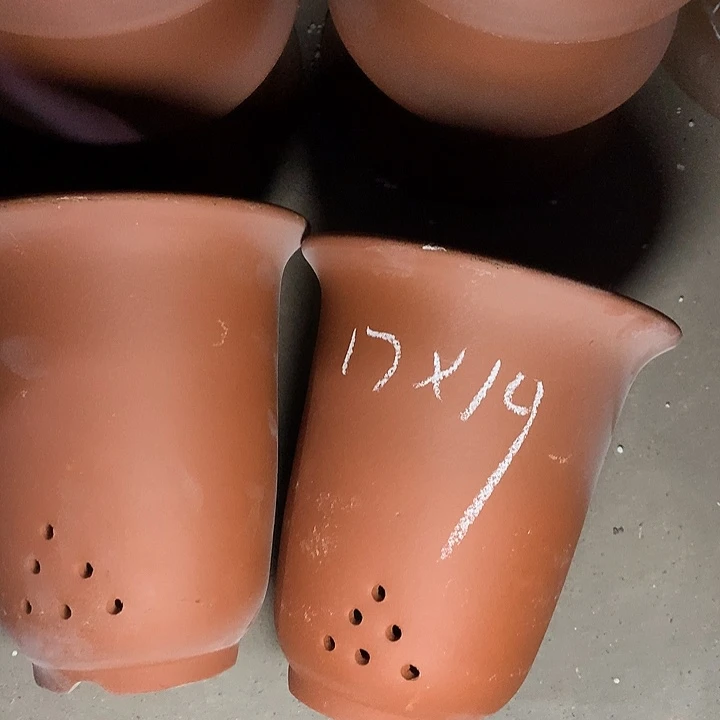 紫砂花盆紫砂的颜色和质地