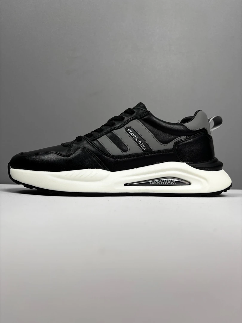 头层牛皮(假一赔万）男鞋断码清仓男士潮流透气鞋子(不看会后悔)