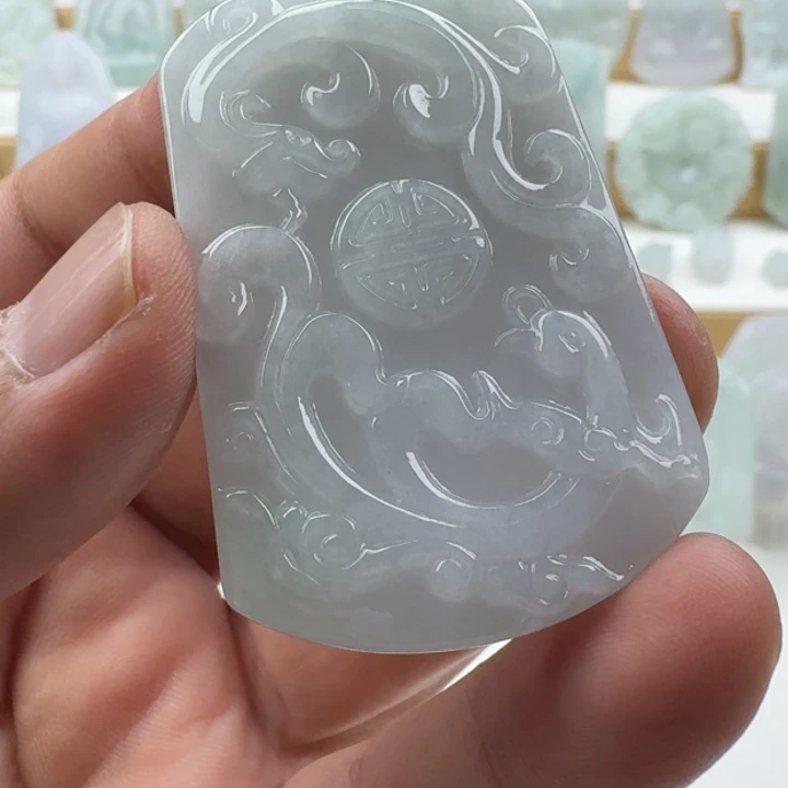 翡翠未镶嵌颈饰天然缅甸A货翡翠