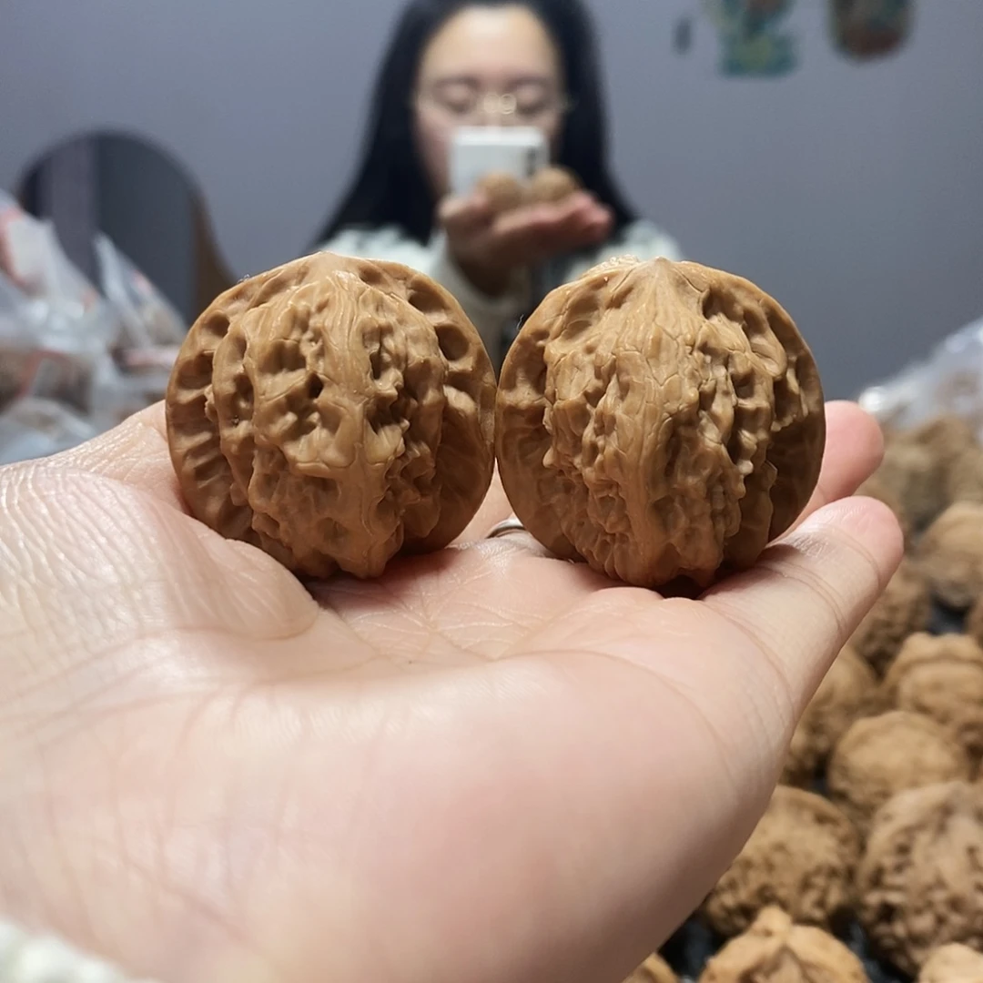 文玩核桃吊坠野狼37