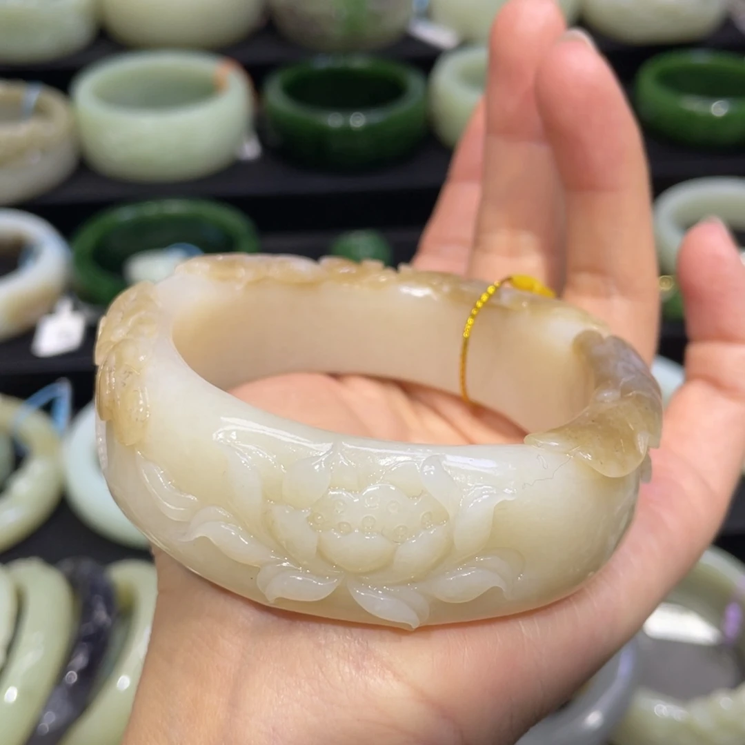 未镶嵌手镯和田玉25