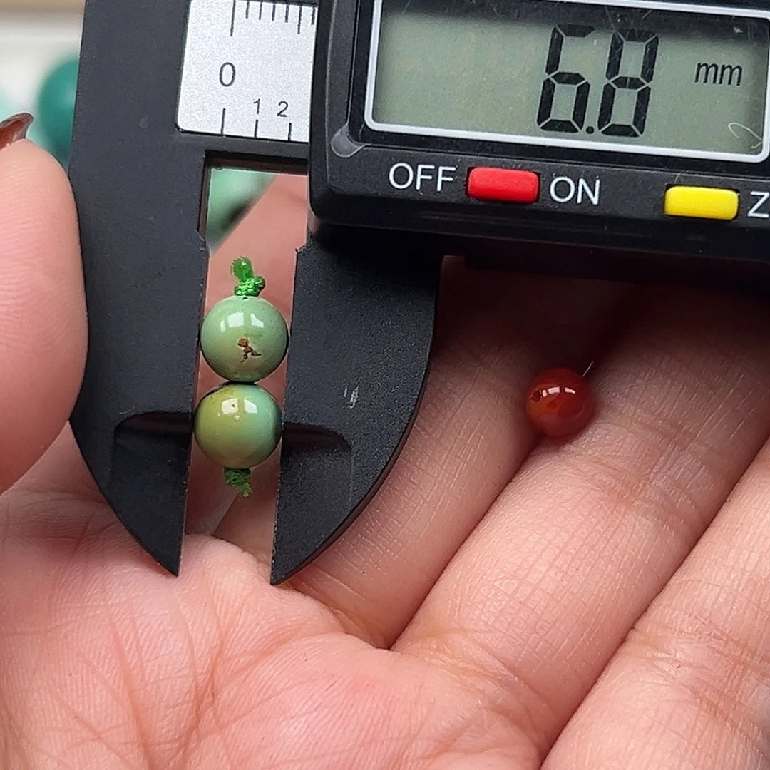 南红玛瑙未镶嵌珠宝奇石