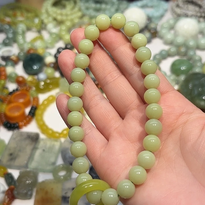 蛇纹石玉未镶嵌手持