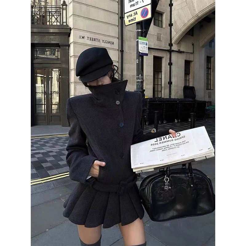 2025秋季新款chic网红同款立领收腰显瘦毛呢短外套+毛呢百褶短裙
