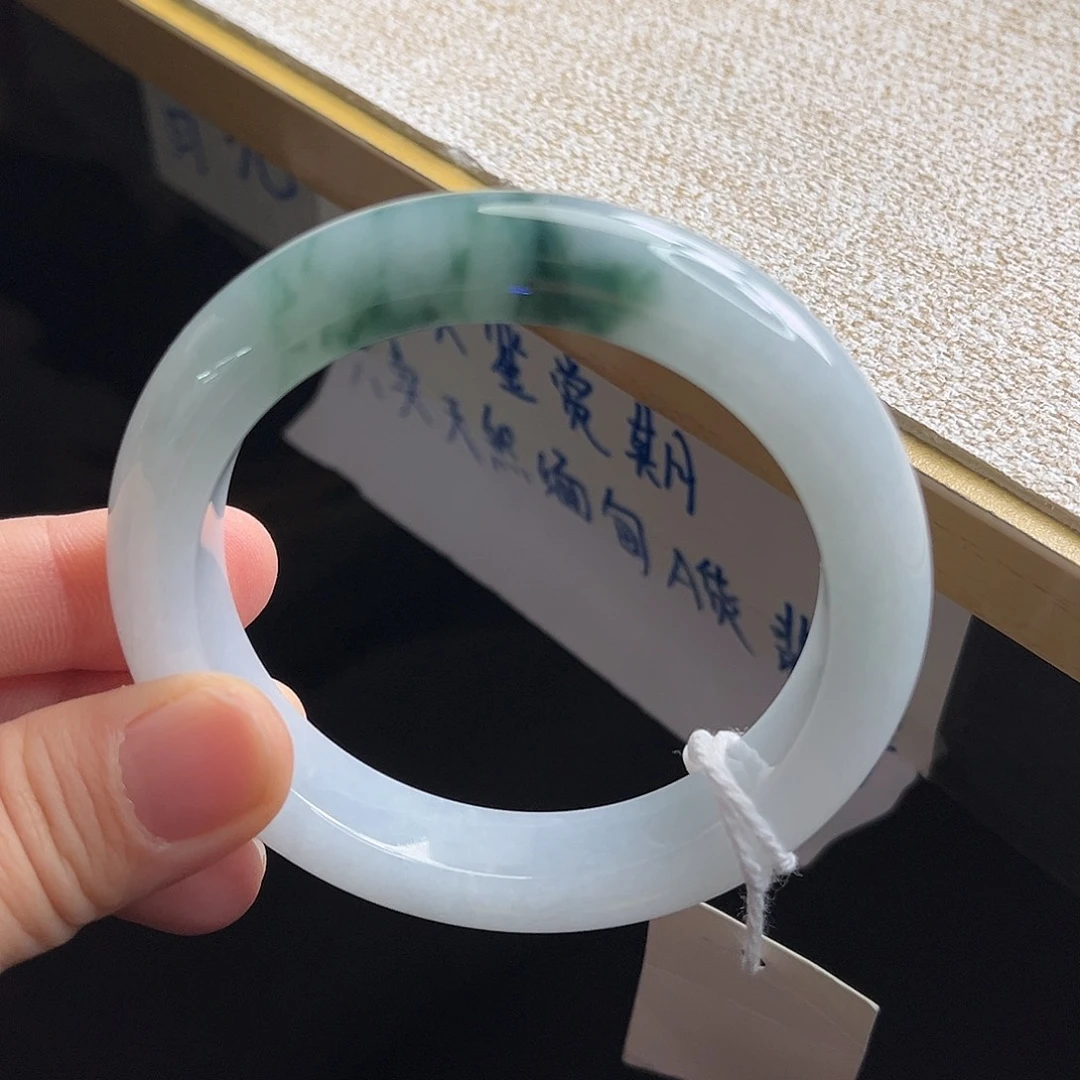 翡翠未镶嵌手镯手镯