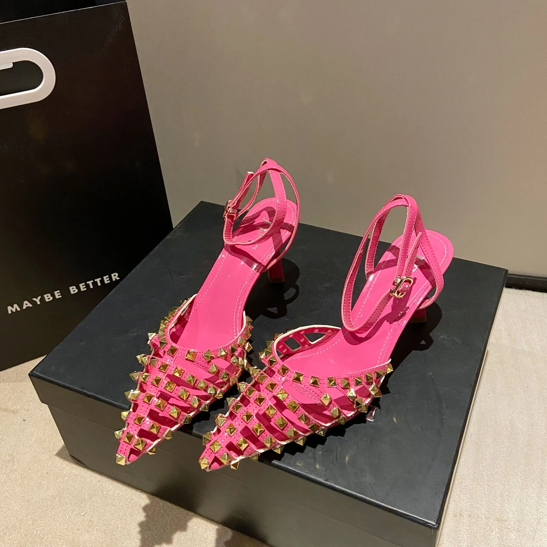 【6公分】2025春季新款铆钉一字带浅口后空小众百搭尖头细高跟鞋