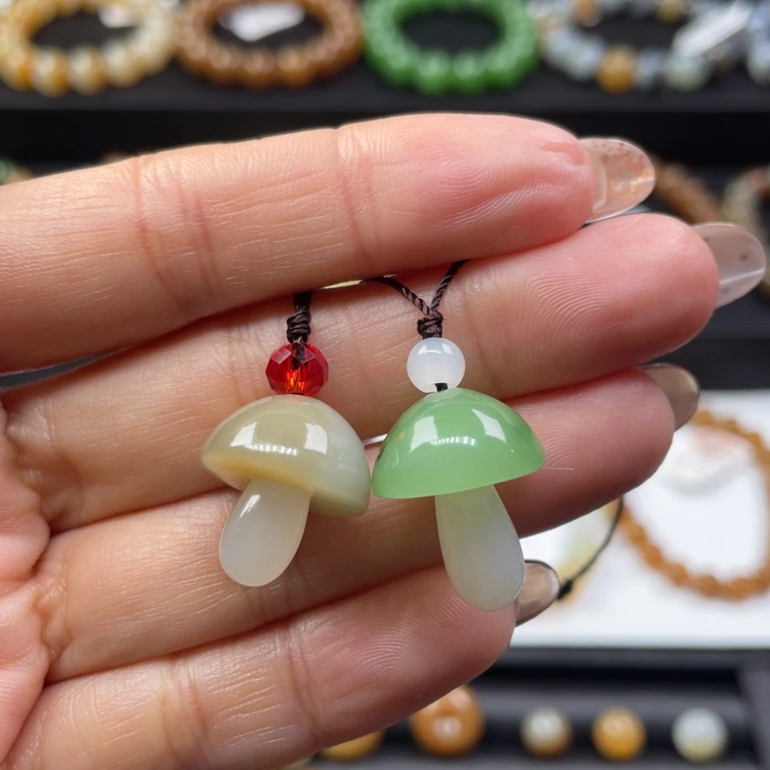 未镶嵌和田玉车挂