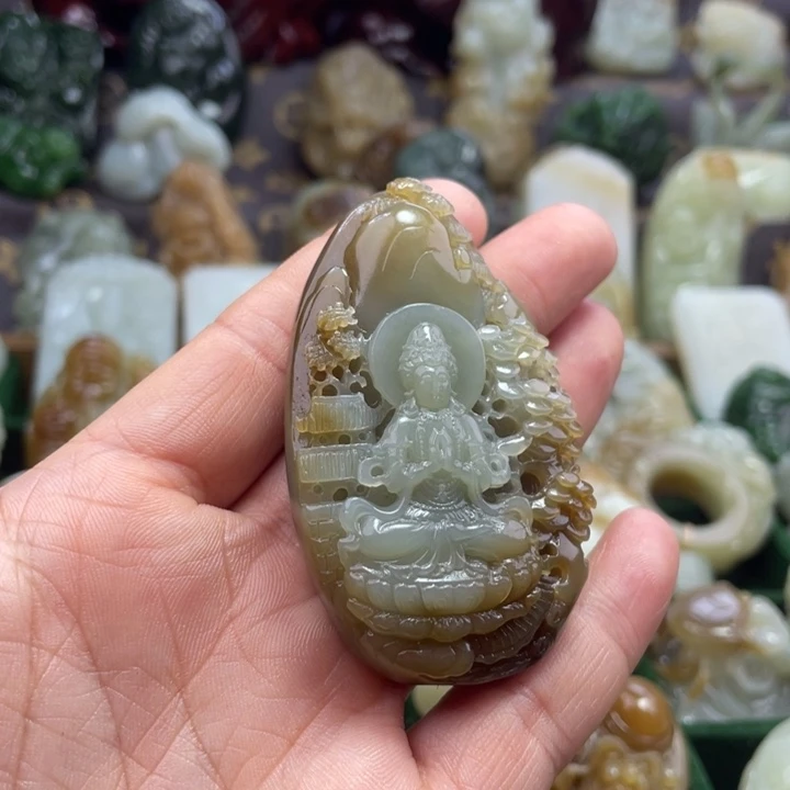 懂***得和田玉（糖玉）未镶嵌颈饰