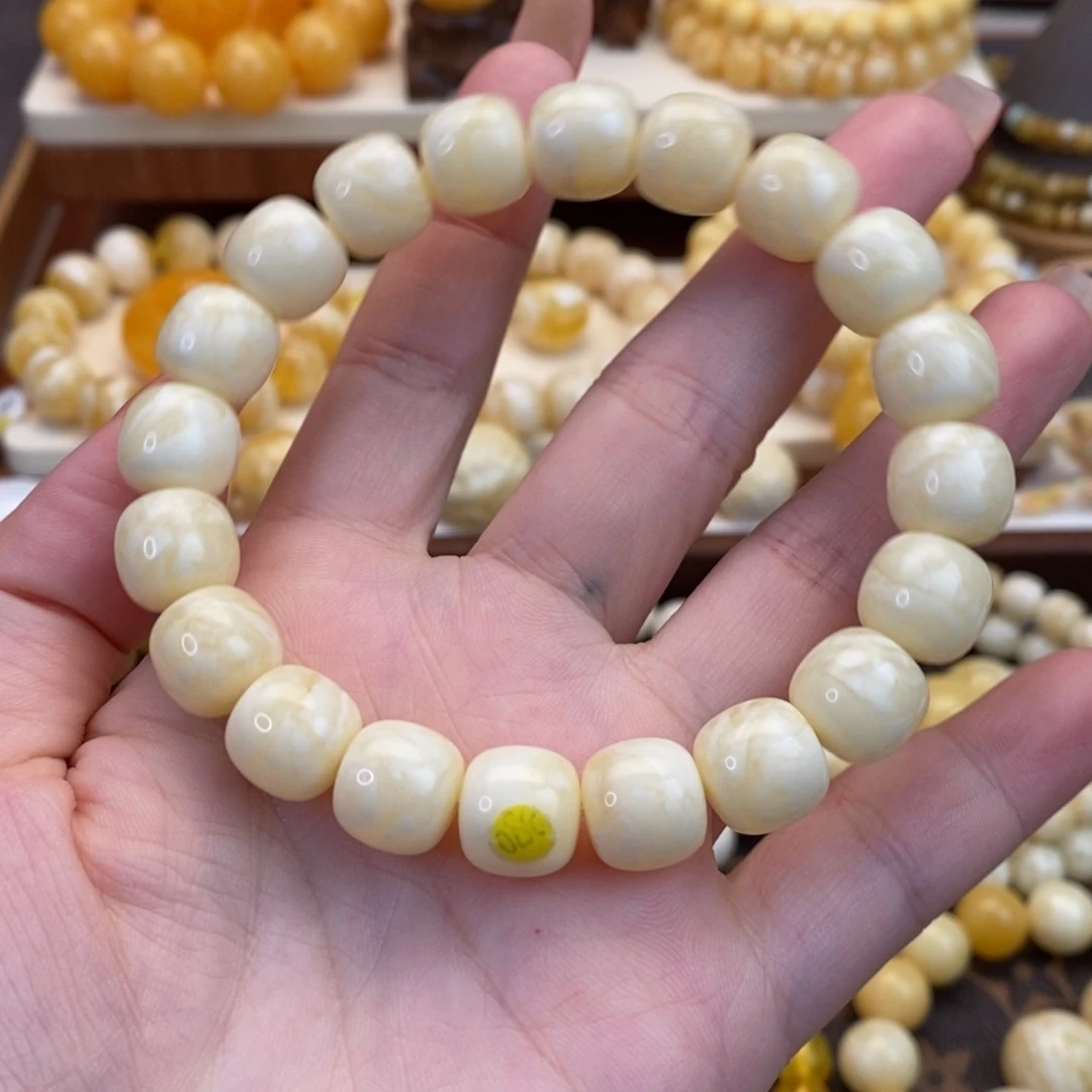 蜜蜡未镶嵌裸石手链