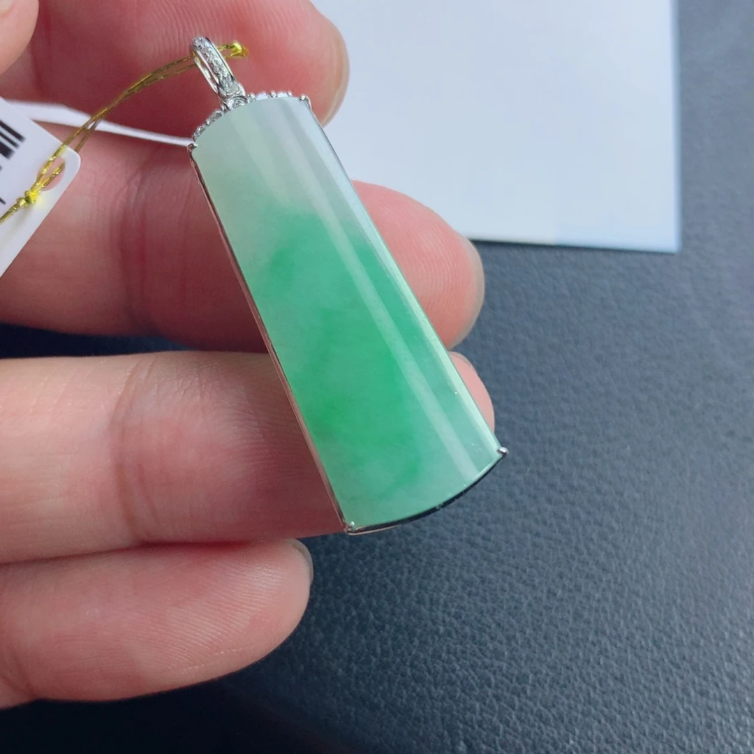 颈饰未镶嵌翡翠无事牌