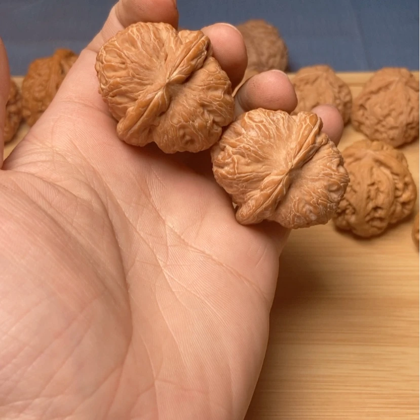 【闪购商品】把件文玩核桃1元宝