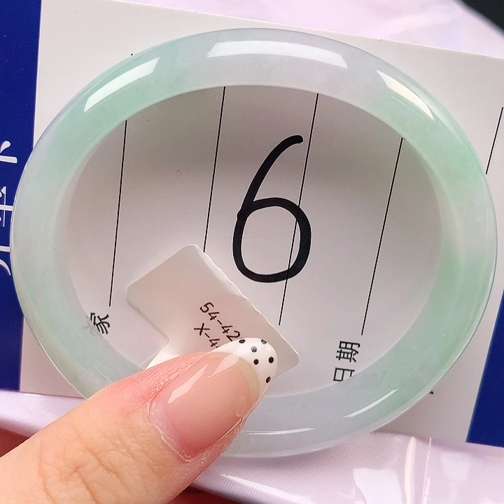 翡翠未镶嵌手镯（贵妃镯）天然缅甸a货翡翠