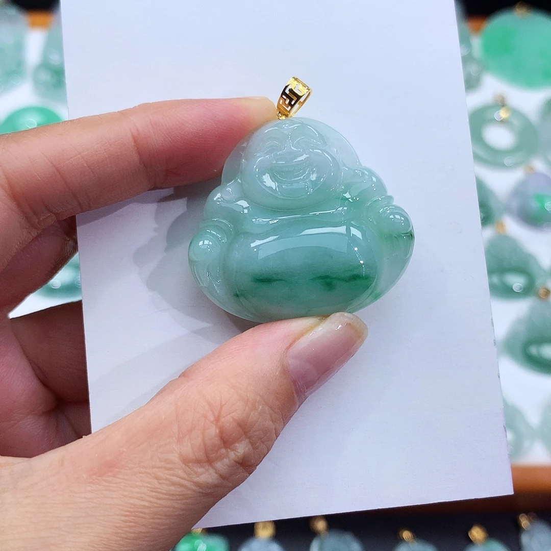 翡翠18K金镶嵌颈饰翡翠吊坠