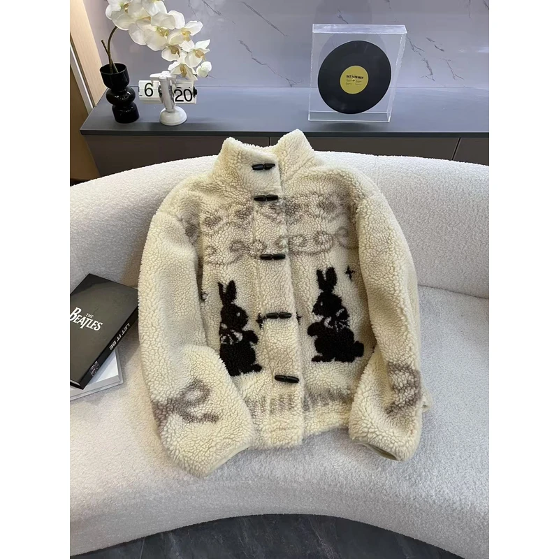 秋冬时尚卡通兔子牛角扣外套厚款上衣GK-790