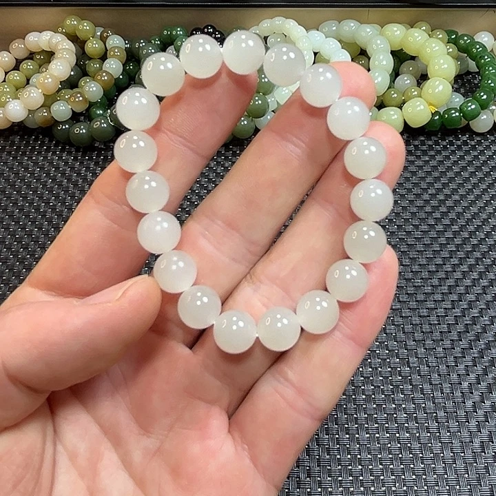 和田玉未镶嵌手串