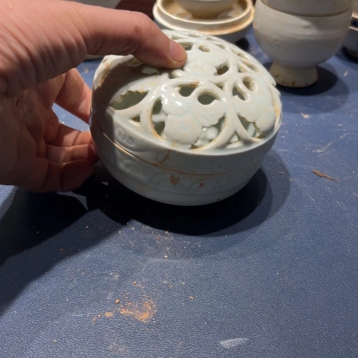 宝***堂其他漂亮的小瓷瓶