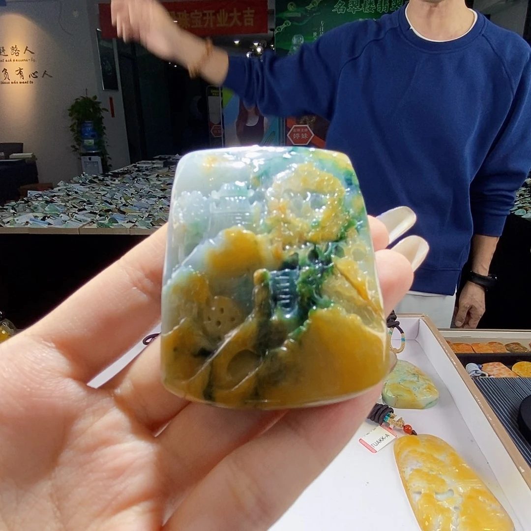 颈饰未镶嵌翡翠翡翠