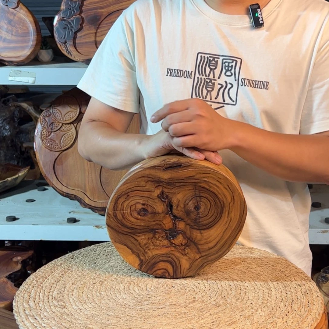 香樟木原木产品木头