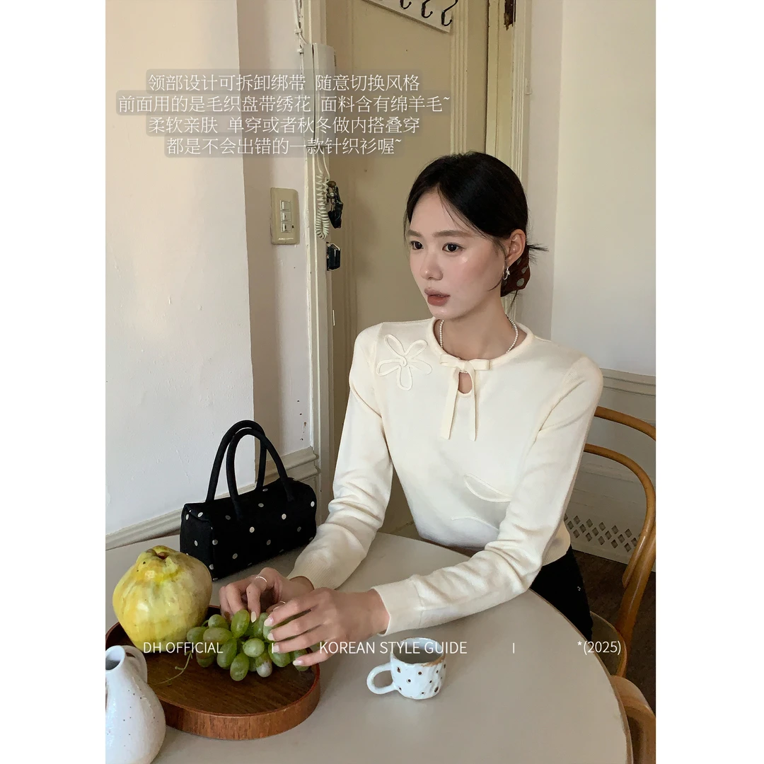 DH OFFICIAL 大花【童话诗社 white】绣花领口绑带设计感毛针织衫