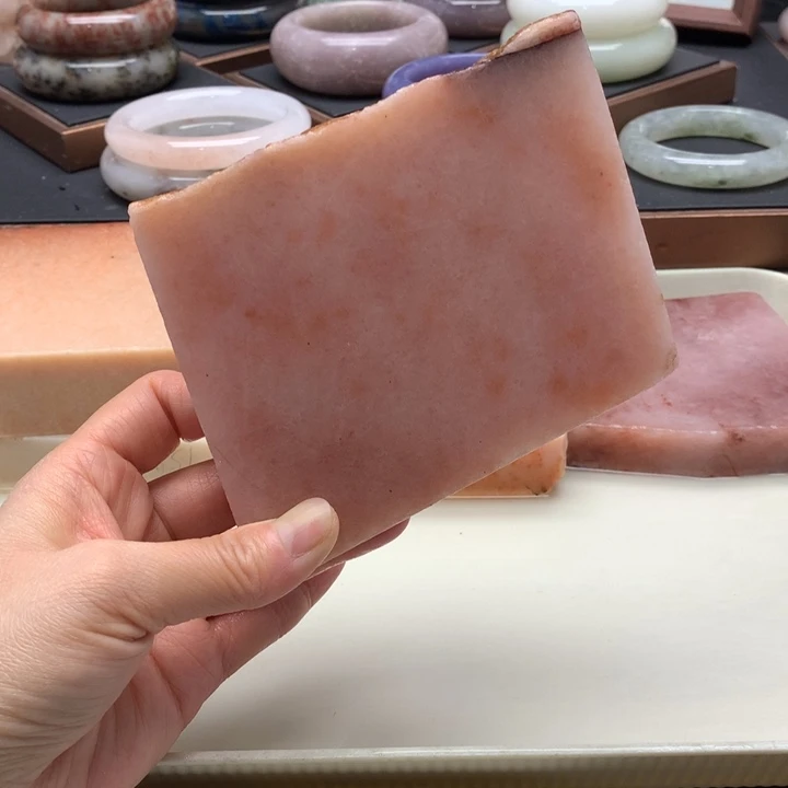 石英岩玉未镶嵌手镯