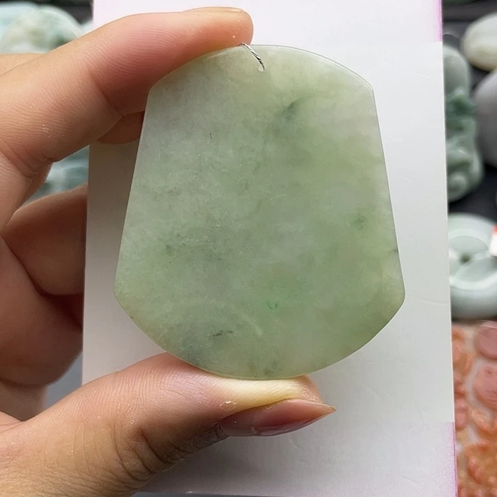 翡翠未镶嵌颈饰天然翡翠