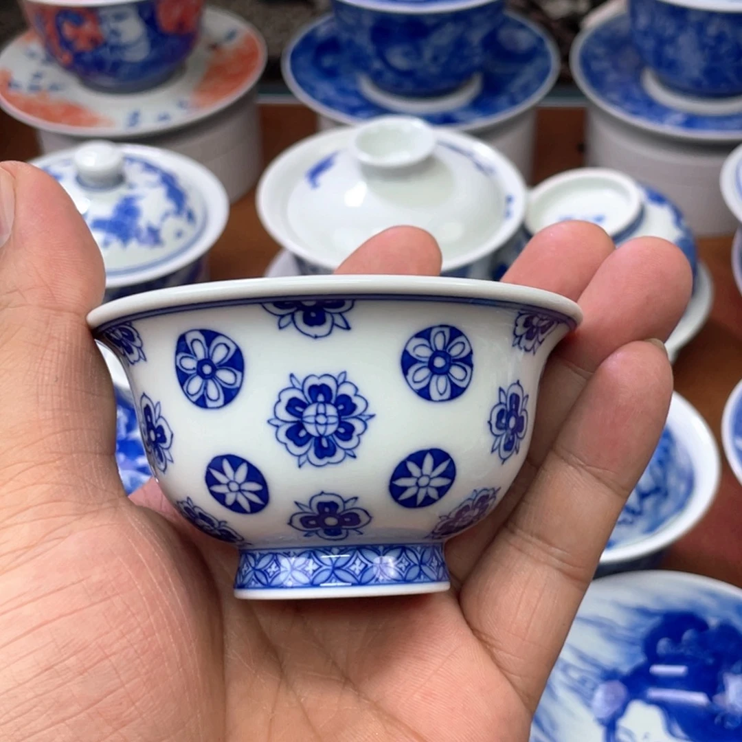 陶月楼 青花皮球花压手杯