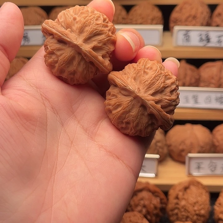 核桃42宫灯。
