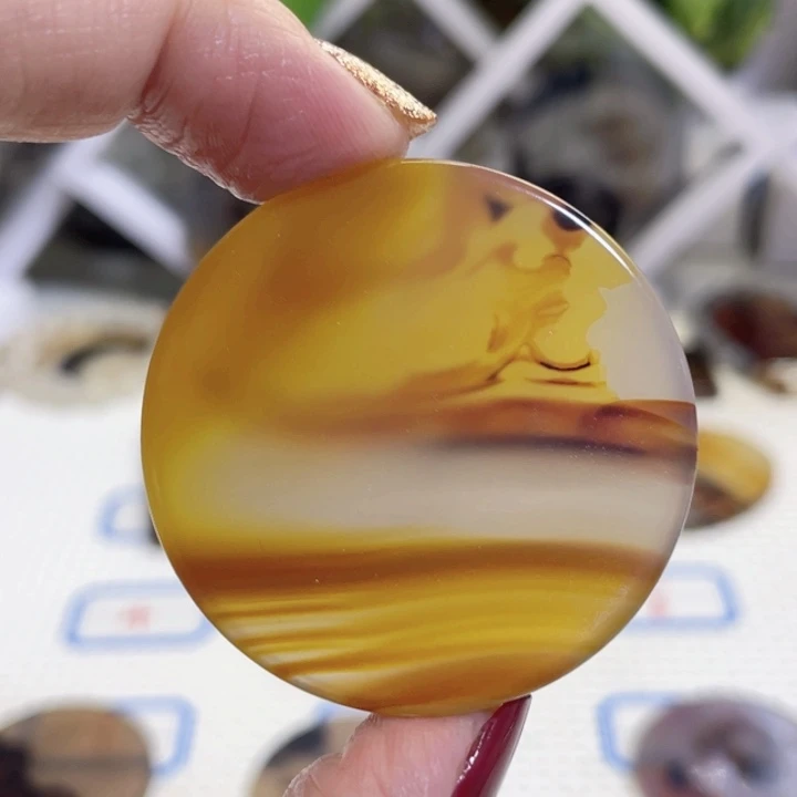 玛瑙/玉髓颈饰未镶嵌