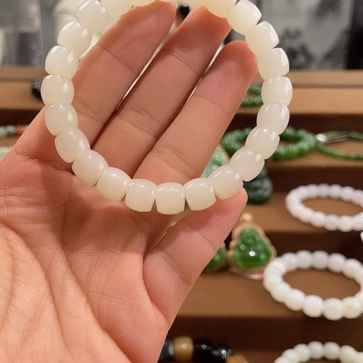 和田玉未镶嵌手串