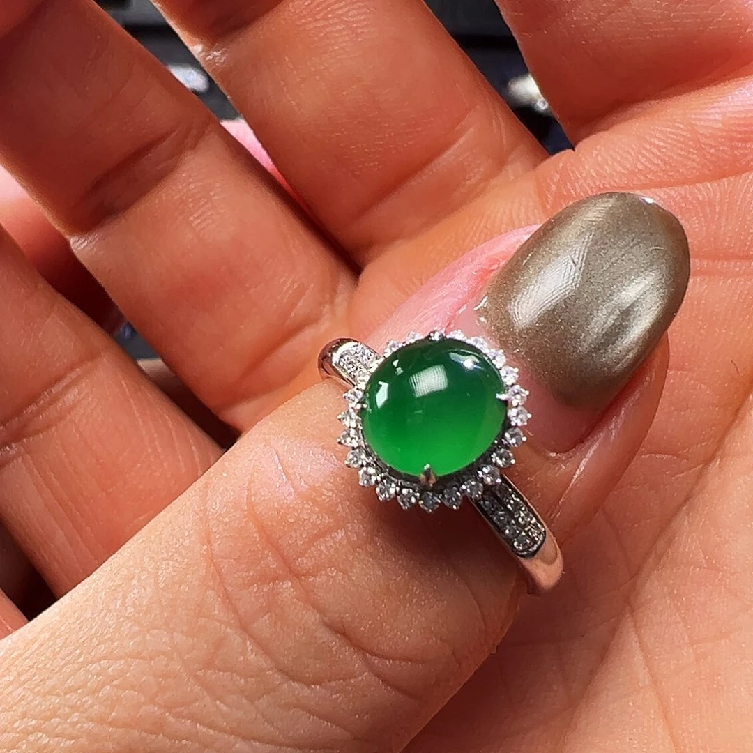 翡翠18K金镶嵌颈饰戒指