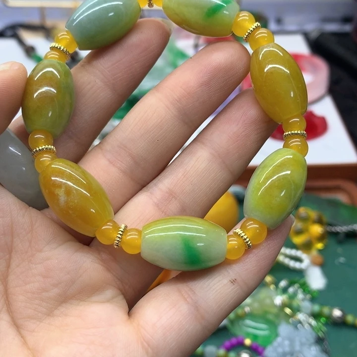 颈饰未镶嵌翡翠吊坠