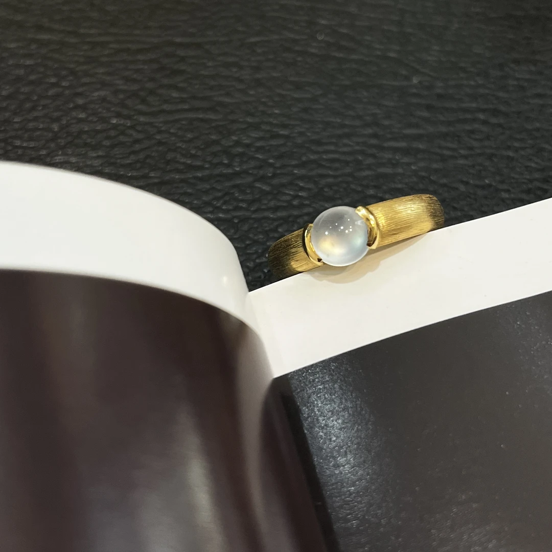 优翠珠宝18K金玻璃种蛋面条戒极简中性风重金拉丝工艺6.3-6-3.5mm