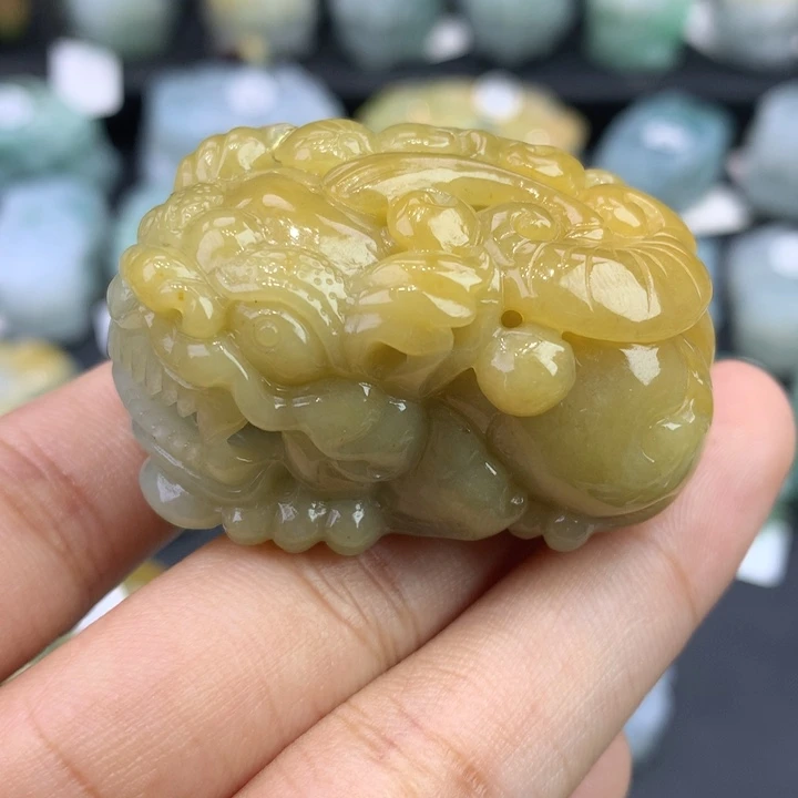 翡翠未镶嵌颈饰天然缅甸翡翠