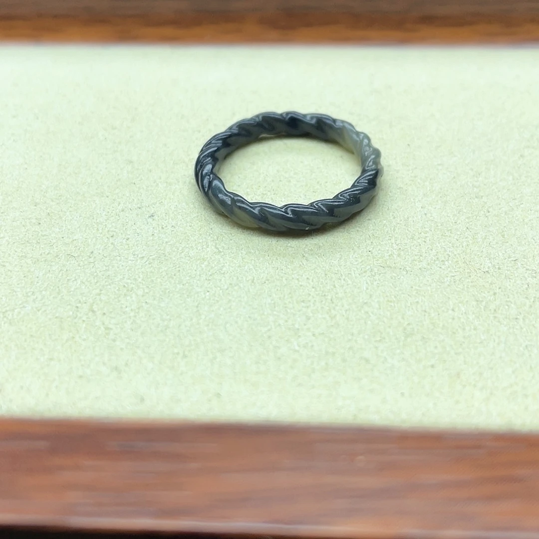 和田玉戒指未镶嵌?****青花麻花15号