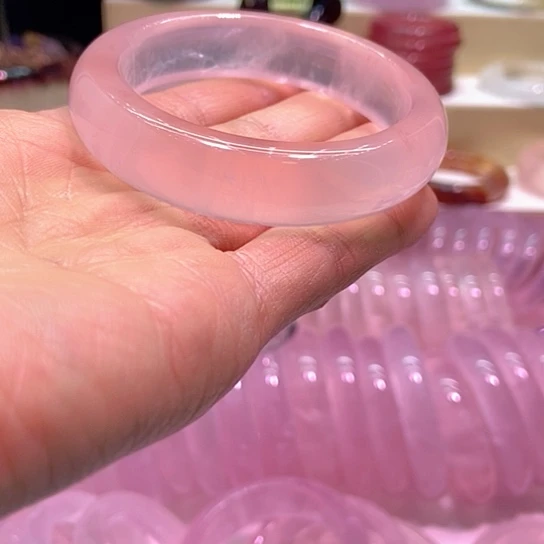 水晶手镯未镶嵌55圈口